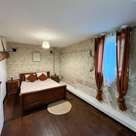 Ferienhaus Domaine Château Bellenau Saint-Come-du-Mont